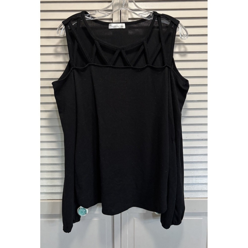 89th + Madison Black Long Sleeve Top Open Chest Size Medium Soft Winter
